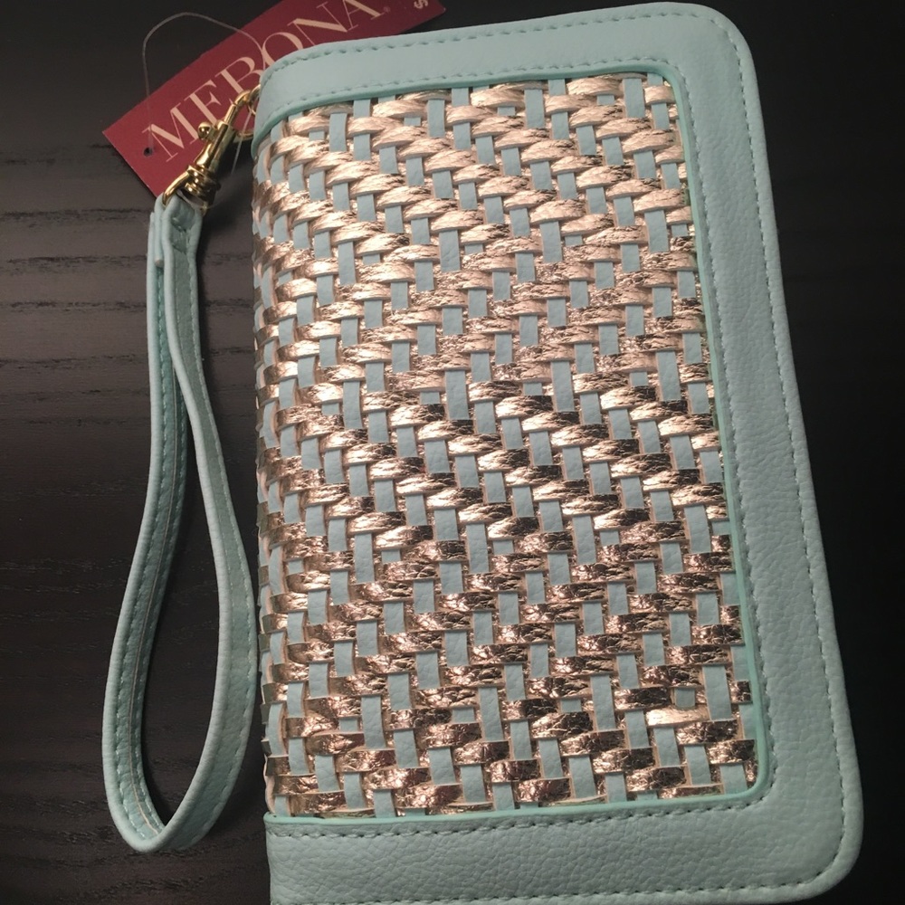 Mint Chevron Wristlet